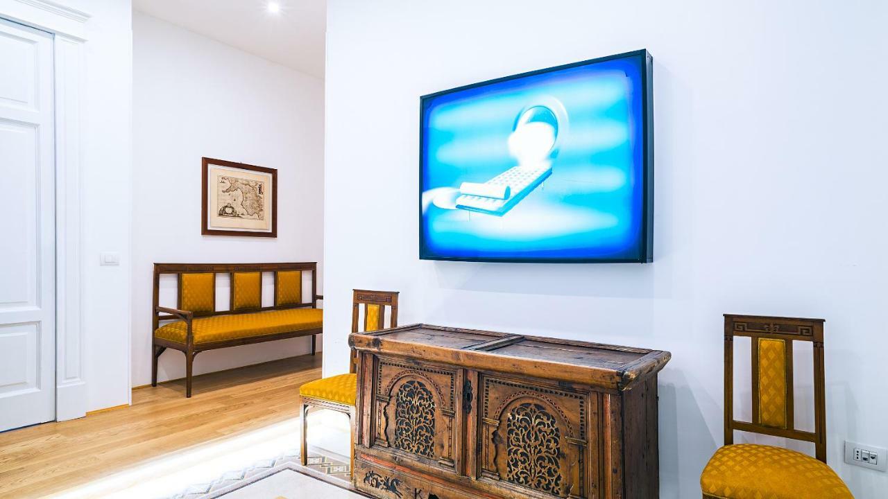 Donna Giulia, Luxury House Ξενοδοχείο Σαλέρνο Εξωτερικό φωτογραφία
