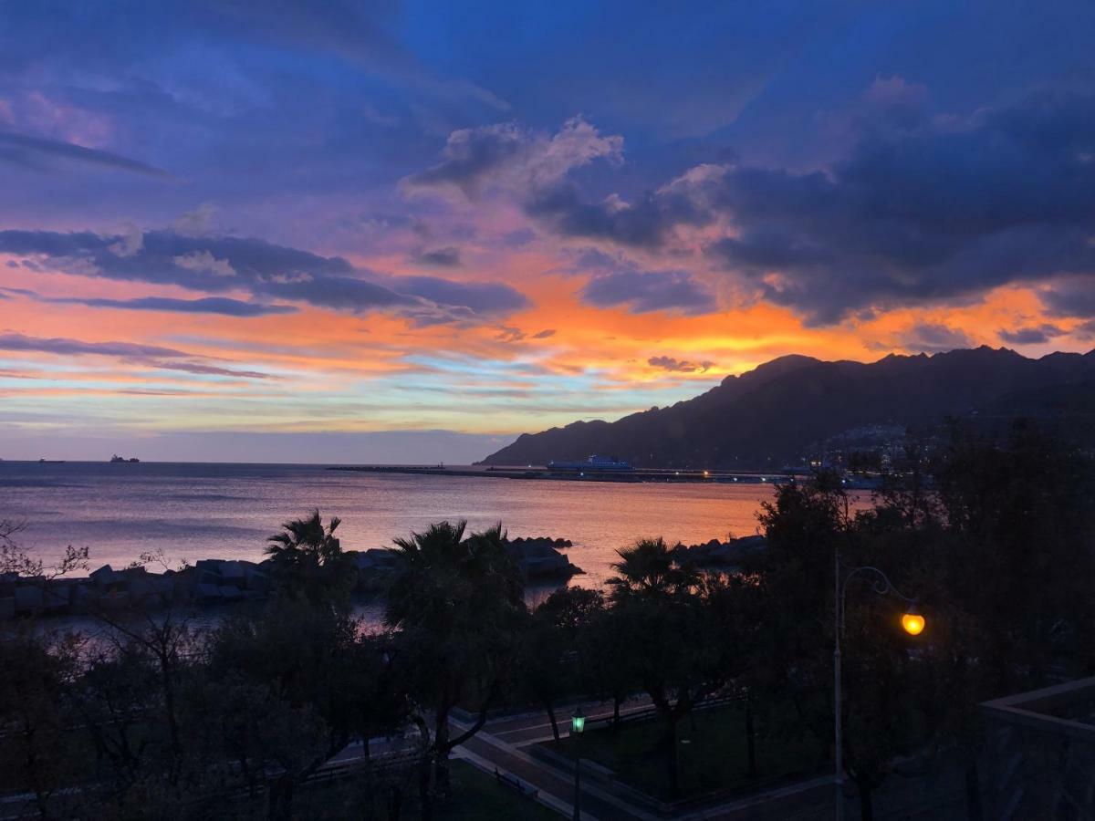 Donna Giulia, Luxury House Ξενοδοχείο Σαλέρνο Εξωτερικό φωτογραφία
